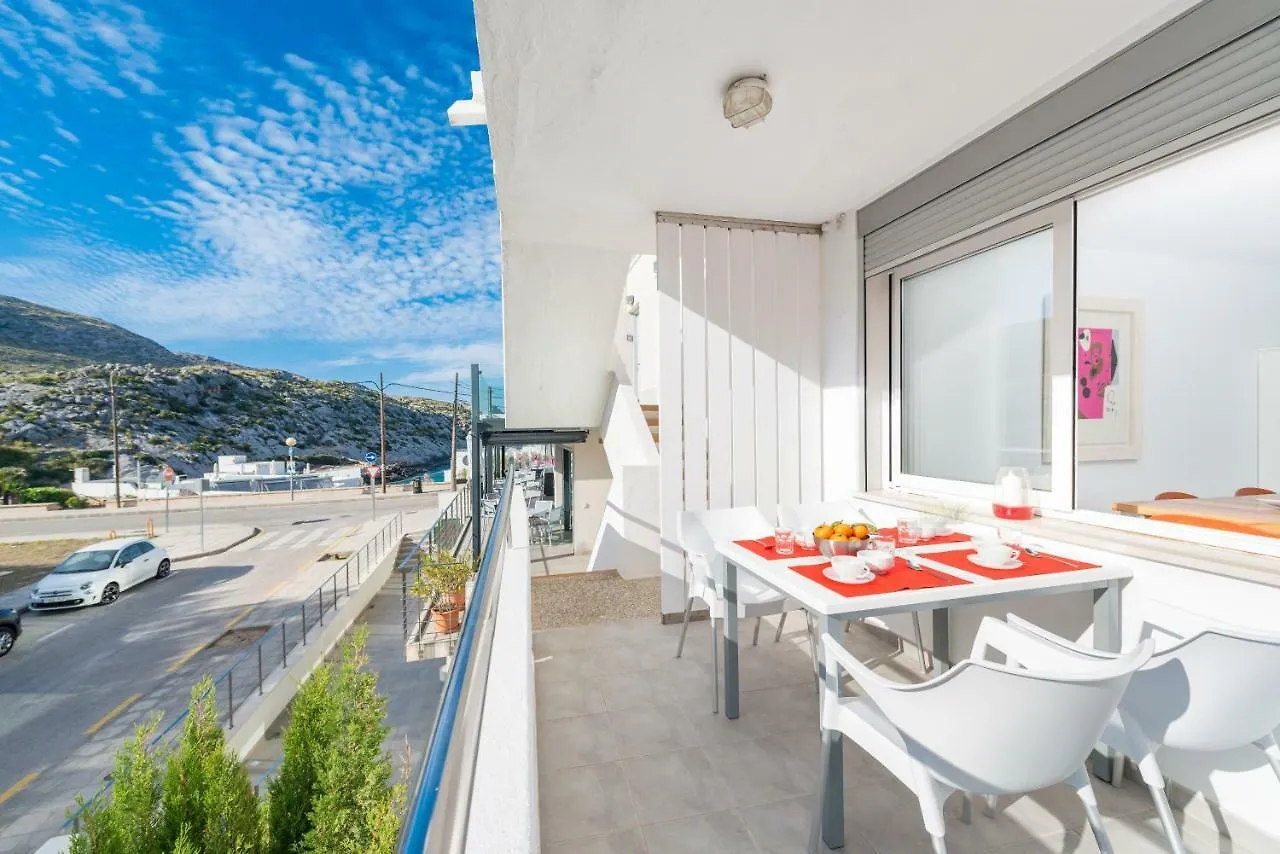 아파트 푸에르토 포옌사 / 포옌사의 아파트먼트  Cala de Sant Vicenc